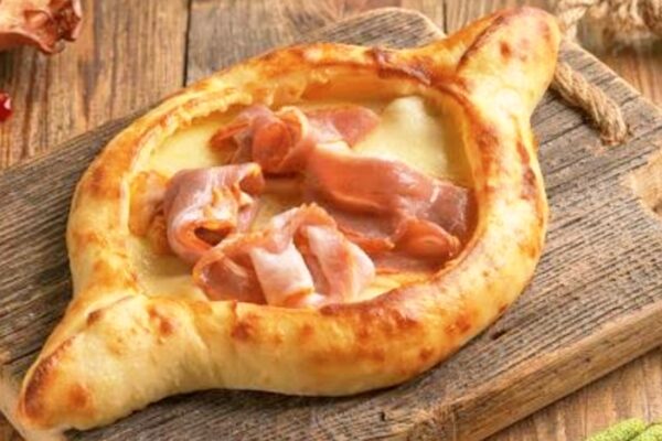 Хачапури по аджарски с беконом 330гр